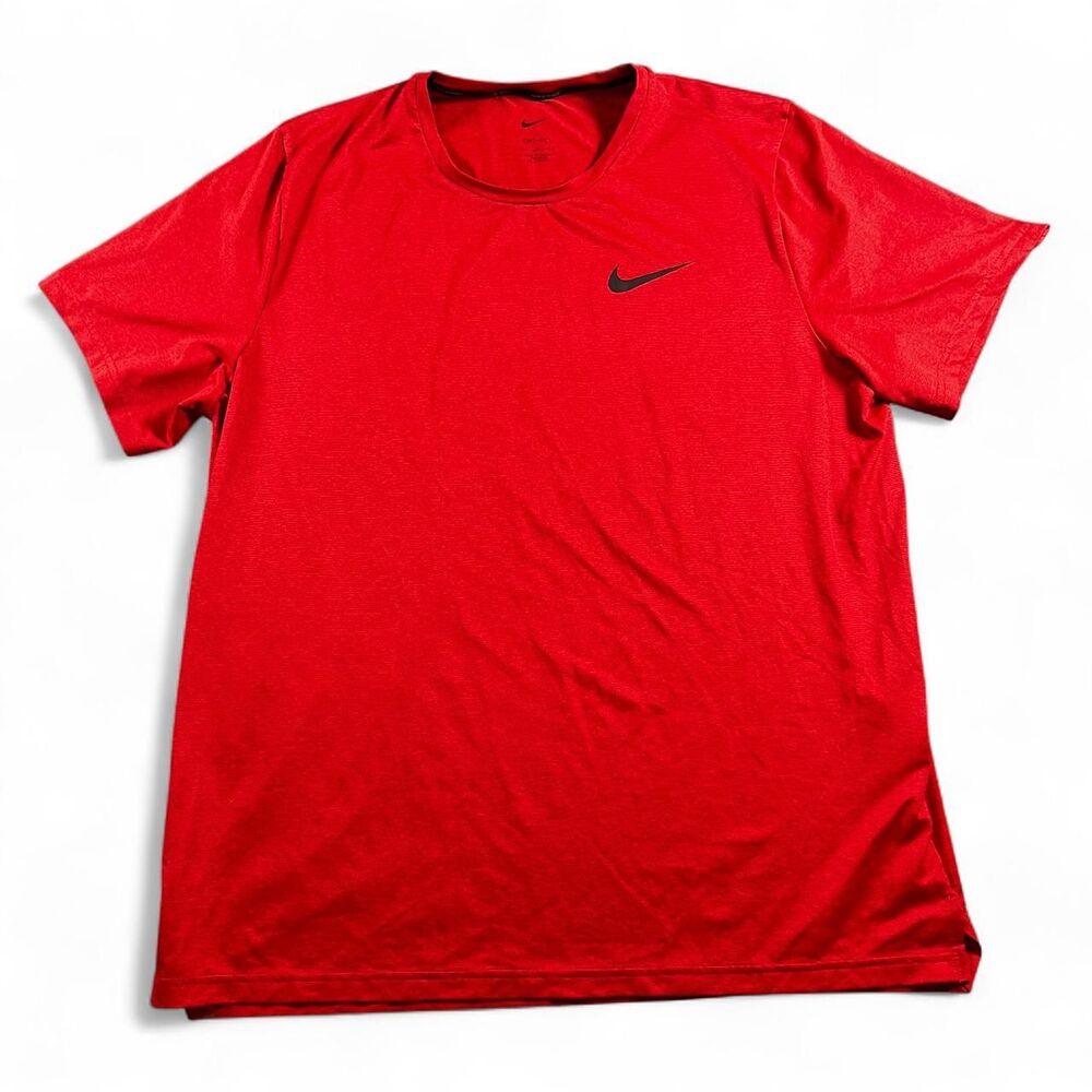 Nike Men's Red T-shirt